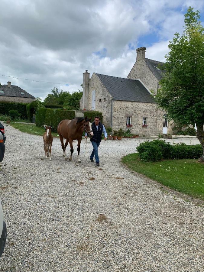 Ferme Du Loucel Hotel Colleville-sur-Mer Kültér fotó
